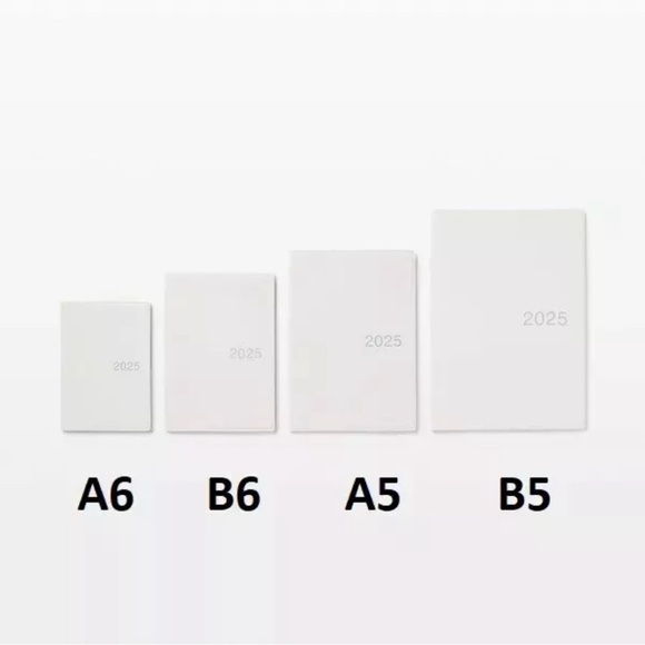 2025 Sanrio A5 Daily Planner - 400 Pages Cinnamoroll - Picture 12 of 12